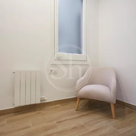 Hermoso Apartamento Junto A La Sagrada Familia Barcelona Exterior foto
